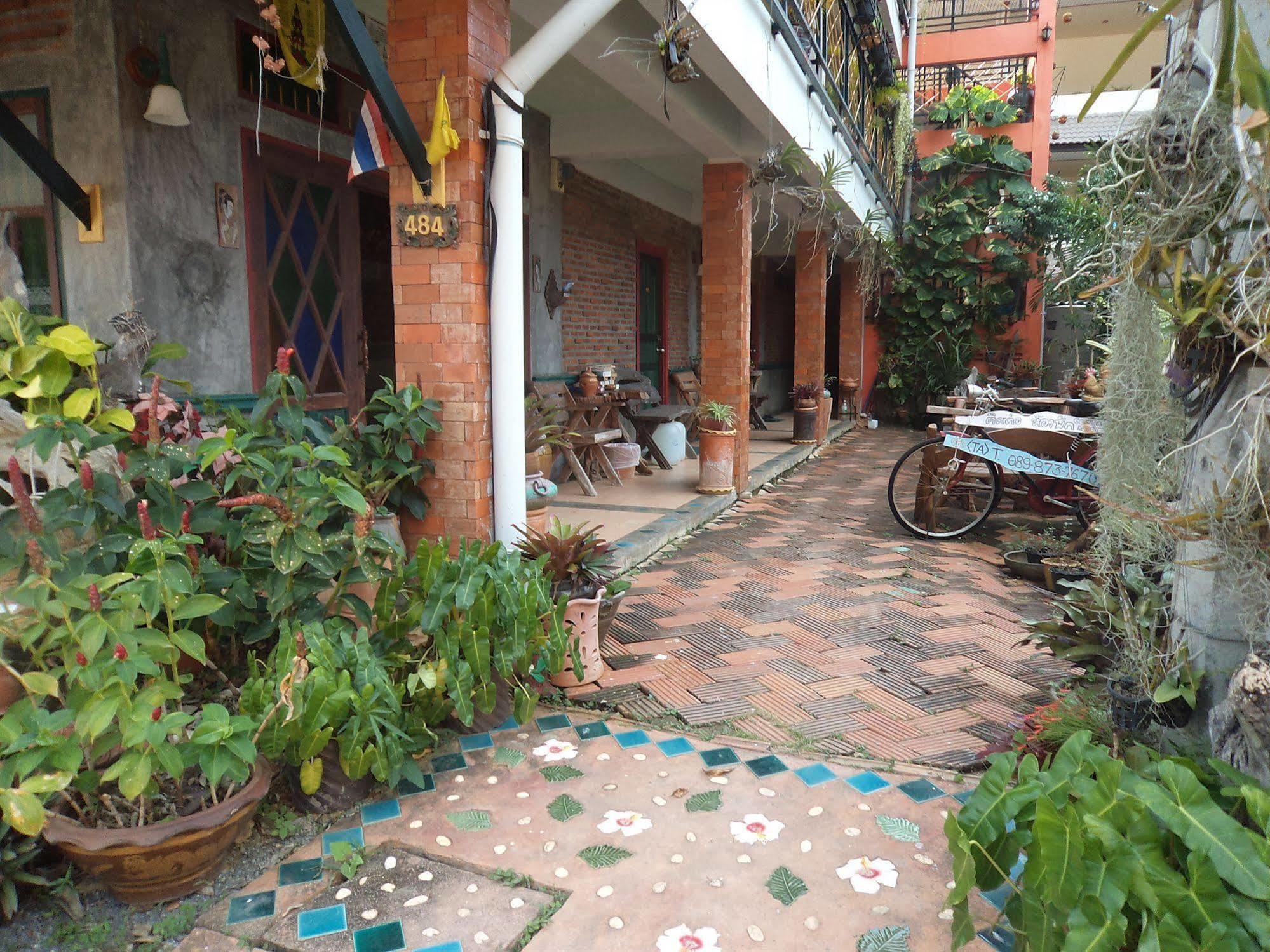Hotel Baan Por Jai Ko Lanta Exteriér fotografie