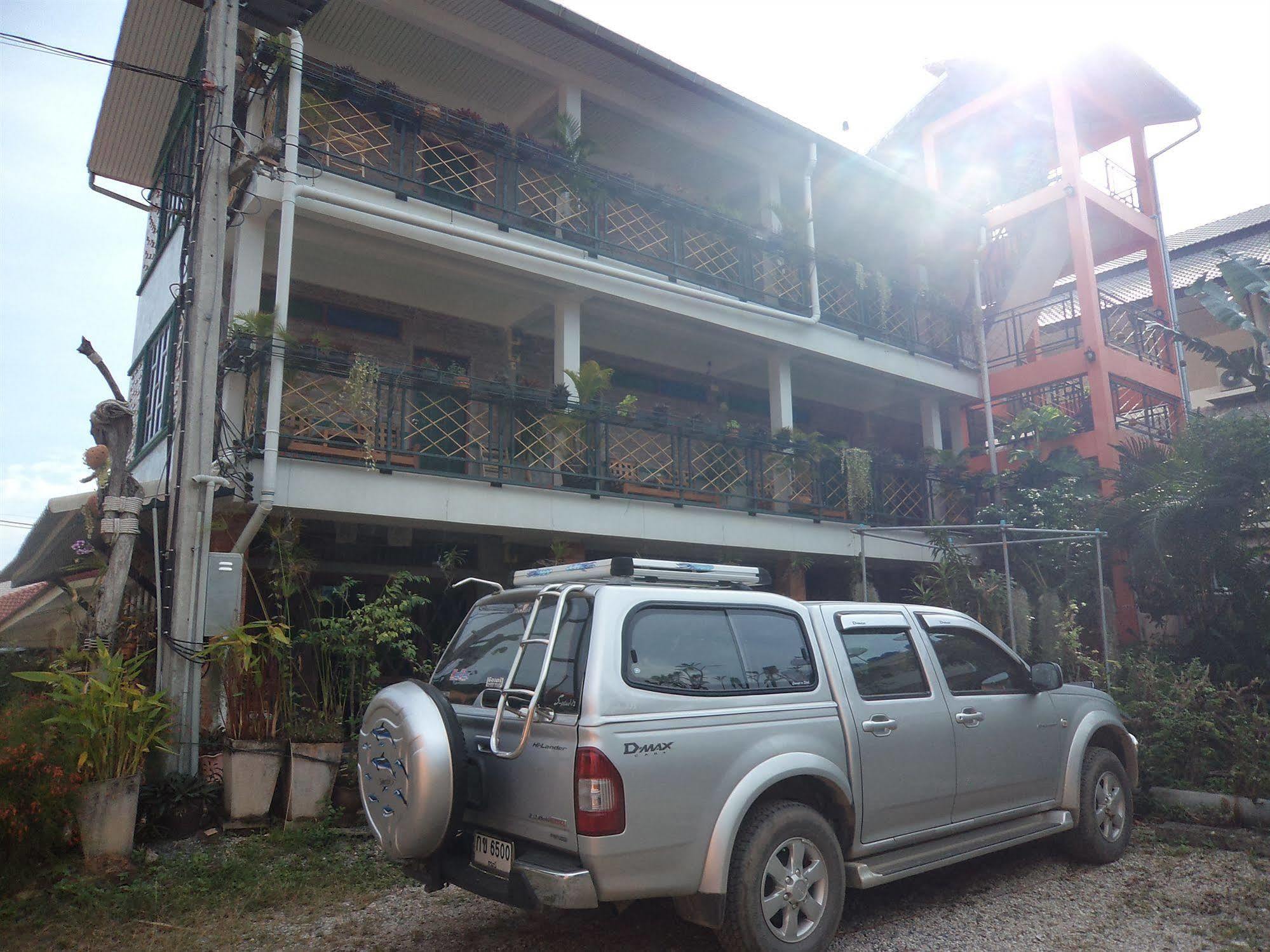 Hotel Baan Por Jai Ko Lanta Exteriér fotografie